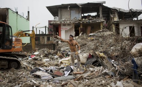 NOV CRNI BILANS U EKVADORU: 646 osoba poginulo u razornom zemljotresu 