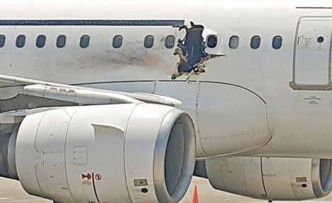 NOVI DETALJI: Bomba bila namenjena turskom, a ne somalijskom avionu
