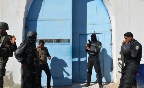NOVI HAOS U TUNISU: Ubijeno sedam terorista 