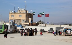 
					Na turskoj granici 20.000 sirijskih civila (FOTO) 
					
									
