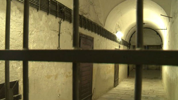 Namerno trovanje u češkom zatvoru 