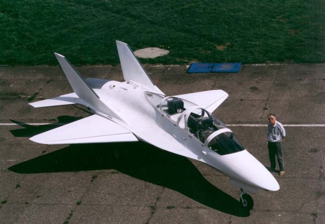 Nastavak razvoja poljskog lakog borbenog aviona Grot-2, Ukrajna postaje partner