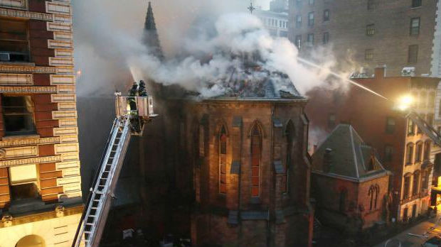 Njujorški vatrogasci: Požar u crkvi Svetog Save sumnjiv