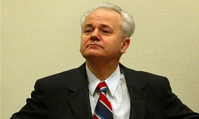 Nosim žig jer sam potpisao da se izruči Milošević