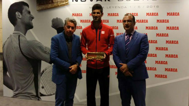 Novak čestitao Vaskrs i primio nagradu u Madridu