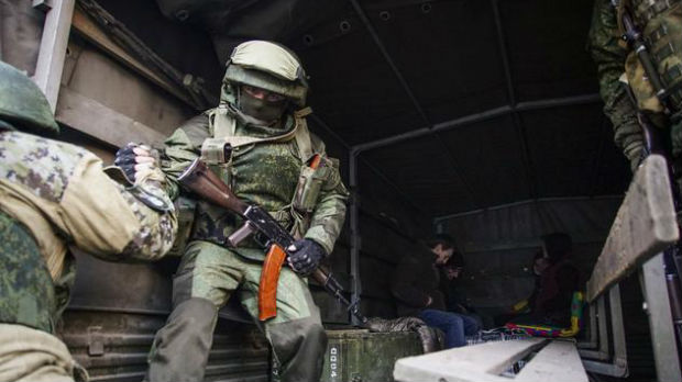 Nove tenzije na istoku Ukrajine, poginuo vojnik