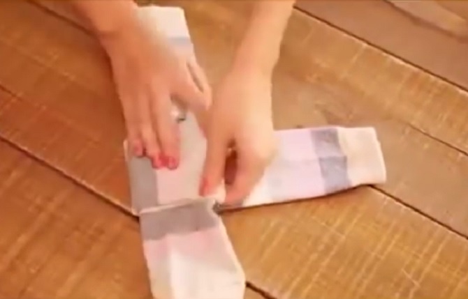 ODUVAĆE VAM MOZAK: Nova tehnika slaganja čarapa raspamećuje i zbunjuje (VIDEO)