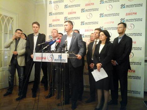 OPOZICIJA U JEDNOM FRONTU Pajtić poziva glasače DS da glasaju za DSS-Dveri