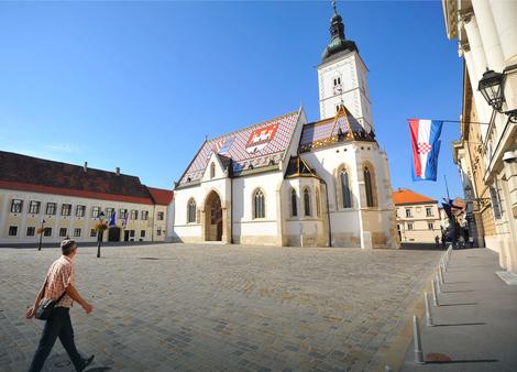 Odložena sednica vlade, Orešković u žurbi napustio zgradu