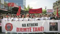 Oko 10.000 ljudi u Prištini tražilo povlačenje sporazuma o ZSO
