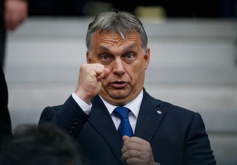 Orban: Mađarska će sprovesti referendum o pitanju migranata, ali neće da se iščlanjuje iz EU