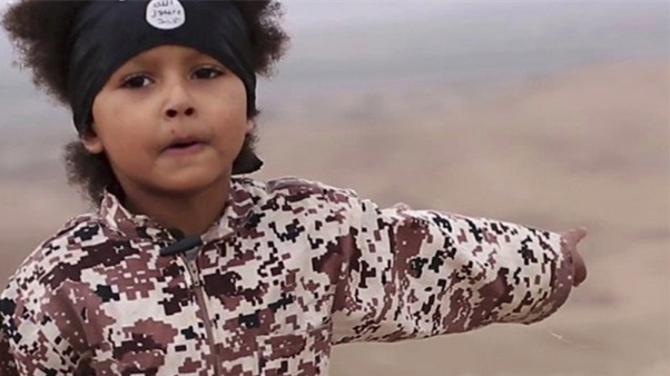 Otkriven identitet dečaka iz novog snimka ISIS-a