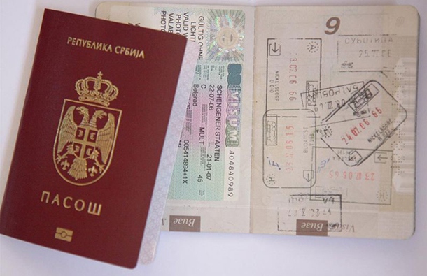 PAŽNJA: Vraćaju sa granice zbog dečjih pasoša