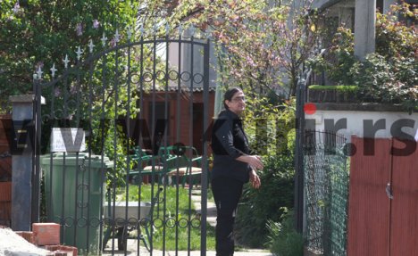 VEČERAS ODLUKA O PRITVORU: Policija iz kuće Marjanovića odnela vazdušnu pušku i samostrel