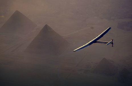 POSLEDNJA ETAPA NA PUTU OKO SVETA Solarni avion poleteo iz Egipta