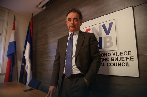 PROBIJANJE LEDA Pupovac: Susret Vučića i Kitarovićeve značajan događaj