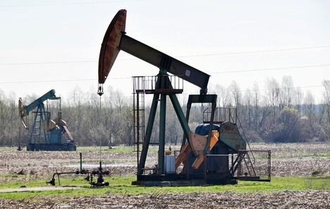 Pad cena nafte uštedeo Srbiji 600 miliona dolara
