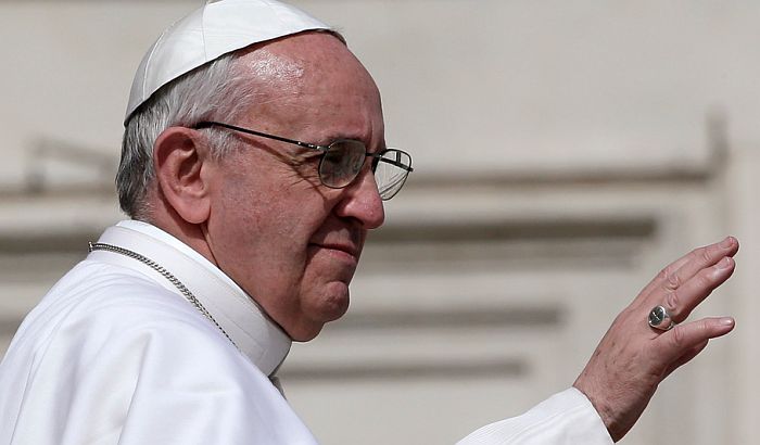 Papa Franja: Bogu ne možete da odgovorite SMS porukom