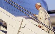 
					Papa krenuo u šestodnevnu posetu Africi 
					
									