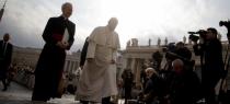 Papa moli za oproštaj za skandale  