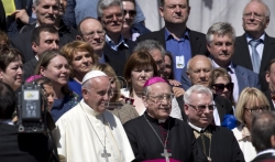 Papa pozvao na molitvu za žrtve Černobilja