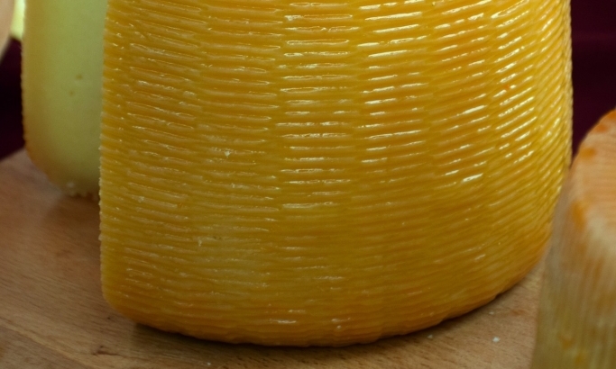 Parče srpskog sira 3.720 €
