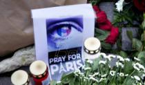 Pariz: Na mestu napada pijanista svirao pesmu Imagine