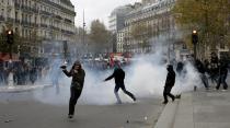 Pariz: Uhapšeno 208 demonstranata (VIDEO)