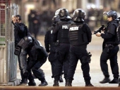 Pariz: U hapšenjima eksplozije, ima mrtvih