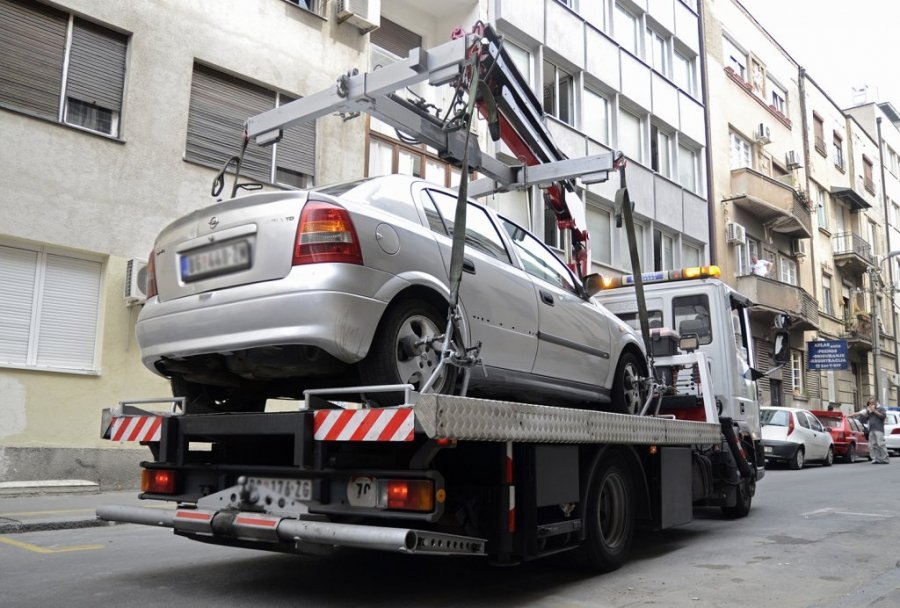Parking servis: Od sledeće nedelje kazna dok ne dođe “pauk” 4.000 dinara