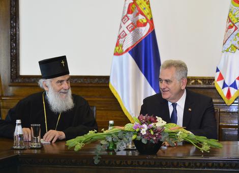 Patrijarh Irinej: Tesline posmrtne ostatke sahraniti u porti Hrama Svetog Save