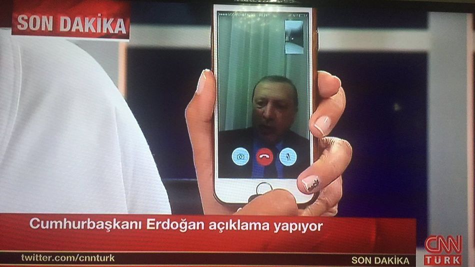 Periscope i FB live pomogli u dokumentovanju pokušaja vojnog udara u Turskoj