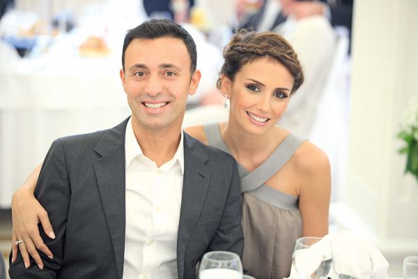 Pevačica ima dve strane: Mustafa Sandal otkrivakakva je Emina u braku 