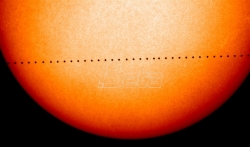 Planeta Merkur danas u tranzitu izmedju Zemlje i Sunca