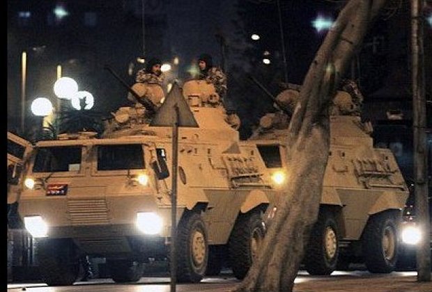 Pokušaj državnog udara u Turskoj – Ankaru i Istanbul nadlijeću avioni