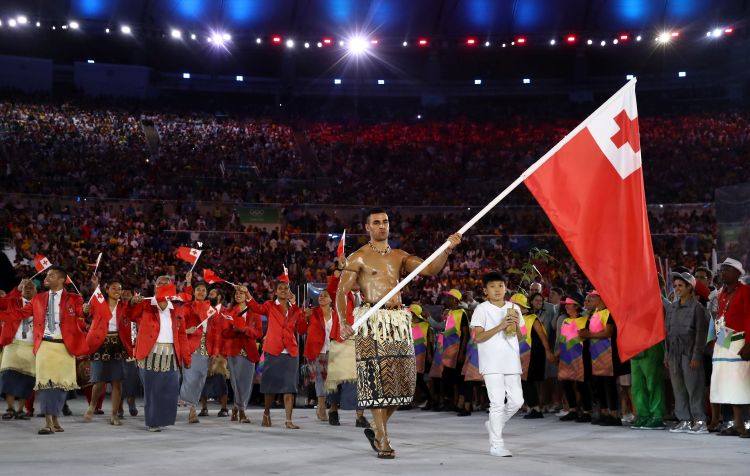 Polinežanski taekvondoista dolio ulje na olimpijsku vatru