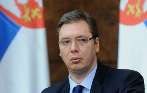 Politico: Čini se da će pobeda Vučića biti laka