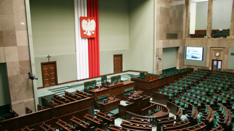Poljski parlament traži da Ukrajina prizna masakr nad Poljacima