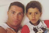 Ponosan otac Cristiano Ronaldo: ‘Mom sinu ne treba majka, samo ja’