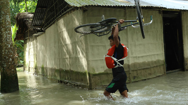 Poplave u Indiji i Nepalu, 90 mrtvih