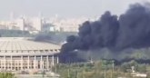 Požar u Moskvi: Gust dim nad stadionom / VIDEO