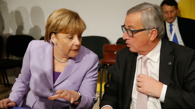 Pred Merkelovom problem zvani Junker?