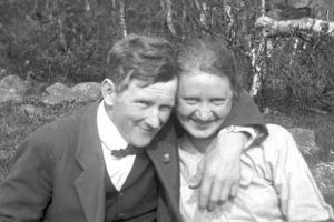 Preteča selfi štapa: Nasmejaće vas fotografija iz 1934. godine