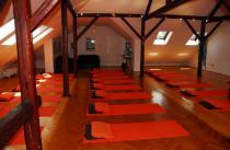 Promotivni čas joge u Hipokratu u petak, nagradna igra za posetioce