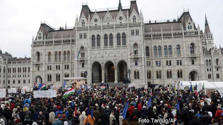 Protesti u Budimpešti zbog reforme obrazovanja
