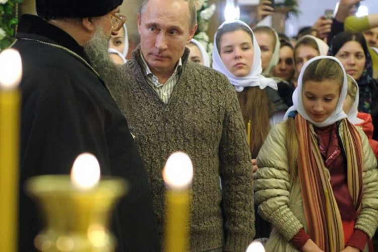 Putin je za Božić nenajavljeno došao na liturgiju u seosku crkvu