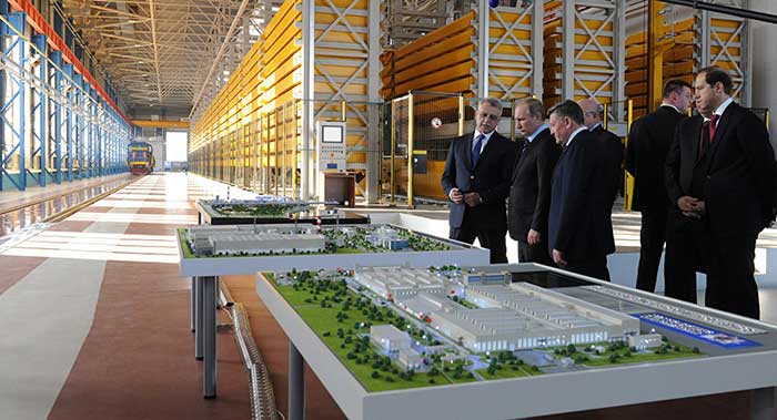 Putin posetio korporativni centar za obuku u koncernu „Almaz-Antej