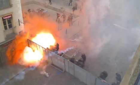 RAT NA ULICAMA FRANCUSKE: Besne protesti zbog zakona o radu, demonstranti palili sve pred sobom