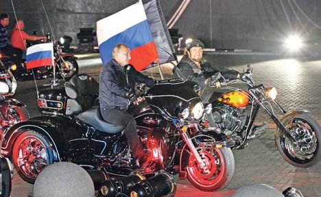 RAT ŽIVACA: Putinovi bajkeri osvojili Poljsku!