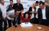 Rašković Ivić uz Moskva šnit tortu: Neka cveta i živi DSS